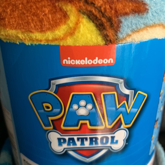 ⬇️⬇️New Paw Patrol plush throw - Picture 3 of 3
